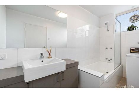 Property photo of 6/18 Kingsville Street Kingsville VIC 3012