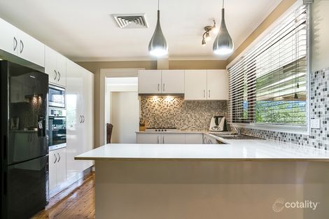 Property photo of 28 Manooka Crescent Bradbury NSW 2560