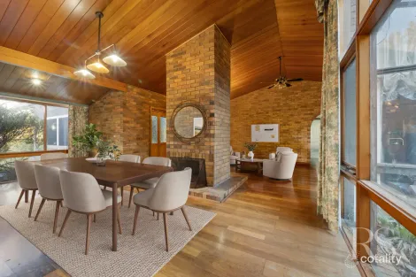 Property photo of 9 Redgum Close Werribee VIC 3030