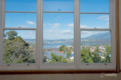 Property photo of 80 Lincoln Street Lindisfarne TAS 7015