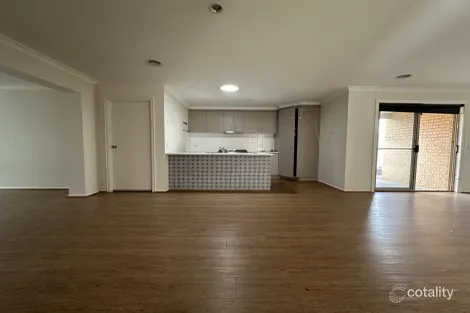 Property photo of 19 Lone Pine Square Bacchus Marsh VIC 3340