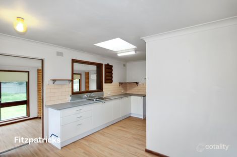Property photo of 21 Undurra Drive Glenfield Park NSW 2650