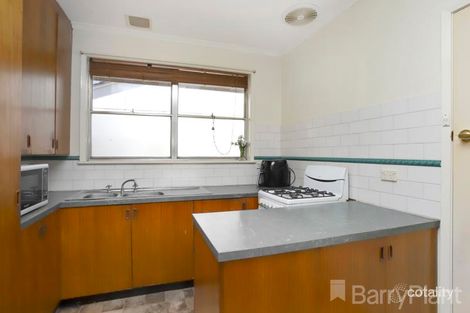 Property photo of 35 Westmere Crescent Coolaroo VIC 3048