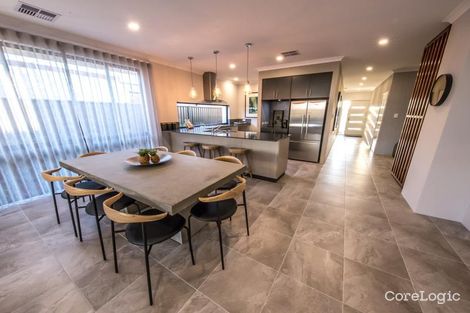 Property photo of 15 Azure Way Dayton WA 6055