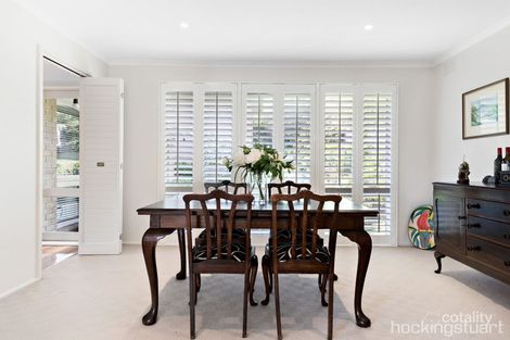 Property photo of 2 Glover Close Mooroolbark VIC 3138