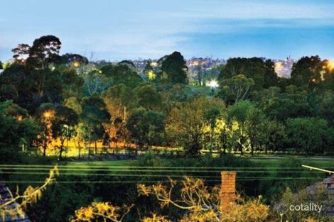 Property photo of 9 Mervyn Crescent Ivanhoe VIC 3079