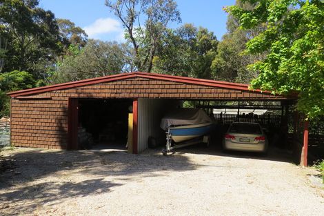Property photo of 1 Fisher Street Lakes Entrance VIC 3909