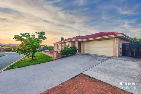 Property photo of 10 Greenman Street Macgregor ACT 2615
