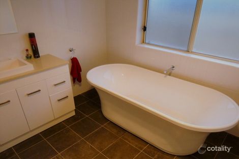 5 Bray St, Moonta Bay, SA 5558