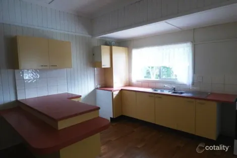 Property photo of 89 Biggs Avenue Beachmere QLD 4510