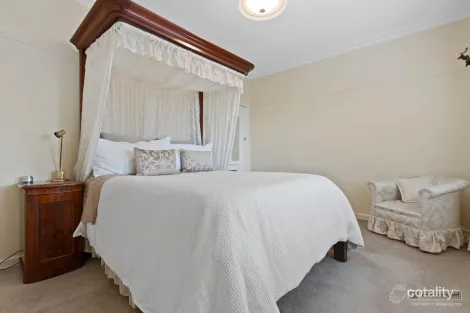 Property photo of 12 Fay Street Balwyn North VIC 3104