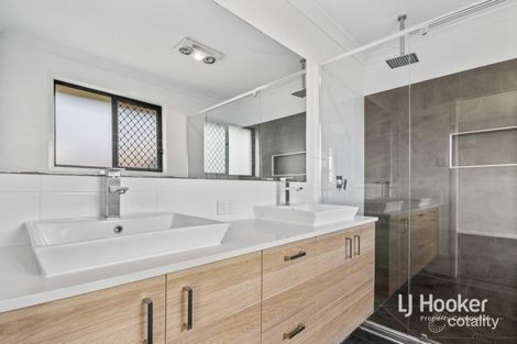 Property photo of 5 Cambridge Circuit Yarrabilba QLD 4207