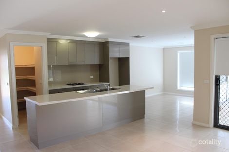 Property photo of 13 Pech Avenue Jindera NSW 2642