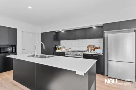 Property photo of 6 Shearer Court Ripley QLD 4306