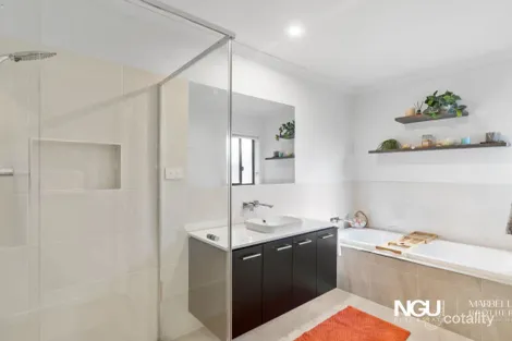 Property photo of 6 Shearer Court Ripley QLD 4306
