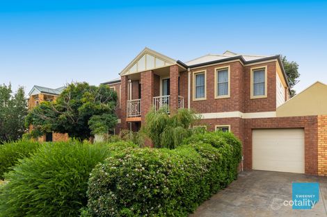 Property photo of 5/8 Lauffre Walk Caroline Springs VIC 3023