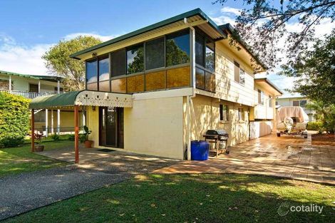 223 Kianawah Rd, Wynnum West, QLD 4178