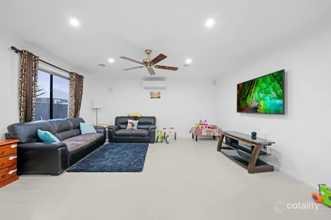 Property photo of 52 Hawkstone Road Manor Lakes VIC 3024