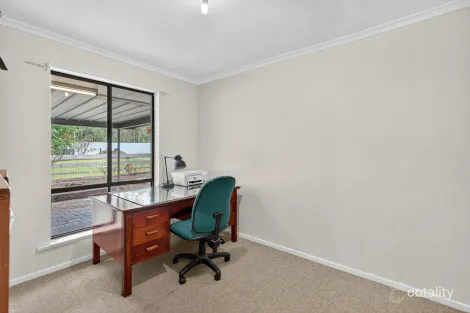 Property photo of 40 Battunga Road Meadows SA 5201