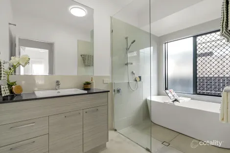 Property photo of 88 Springbrook Avenue Redlynch QLD 4870