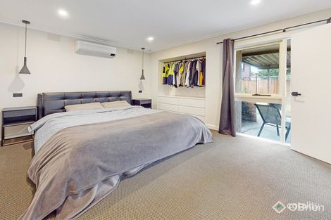 Property photo of 72 Pound Road Hampton Park VIC 3976
