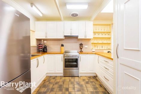 Property photo of 19 Hall Avenue Altona Meadows VIC 3028