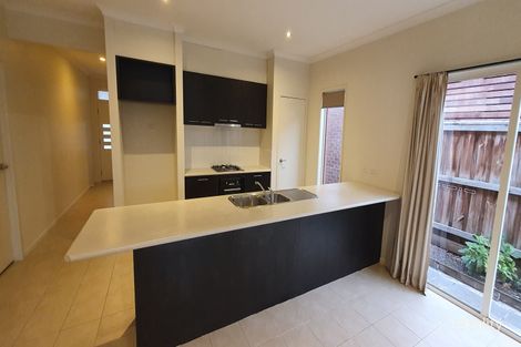 Property photo of 8 Gumleaf Road Tarneit VIC 3029