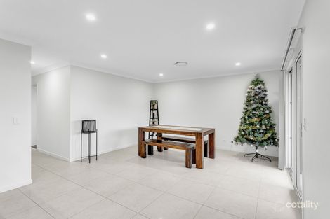 Property photo of 7 Haddington Place Spring Mountain QLD 4300