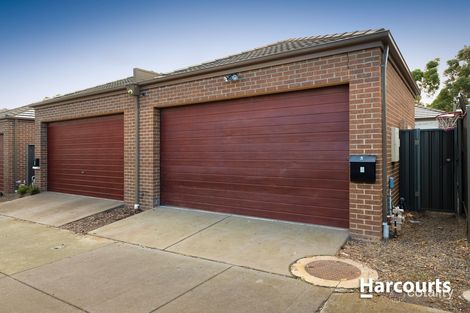 Property photo of 5 Elderberry Alley Cranbourne North VIC 3977