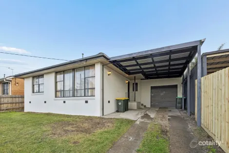 Property photo of 52 Excelsior Drive Frankston North VIC 3200