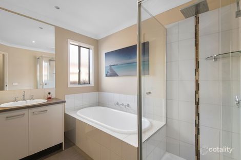 Property photo of 28 Gallery Avenue Harkness VIC 3337