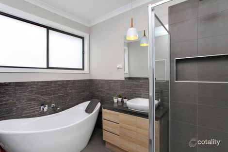 12 Montenegro Rd, Greenvale, VIC 3059