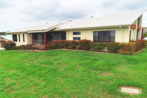 Property photo of 13 Majestic Place Jones Hill QLD 4570