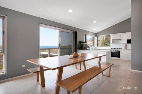 Property photo of 31 Wybalena Avenue Koonawarra NSW 2530
