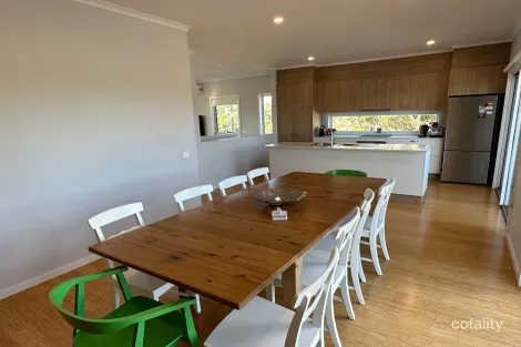 Property photo of 8 Eagle Avenue Cowes VIC 3922