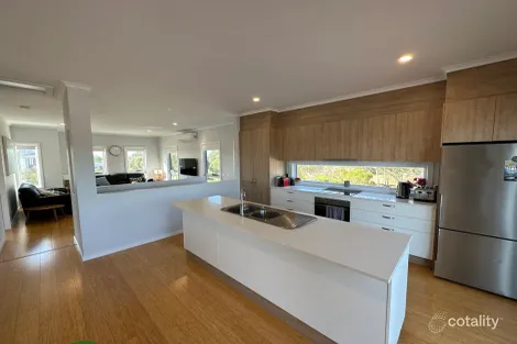 Property photo of 8 Eagle Avenue Cowes VIC 3922