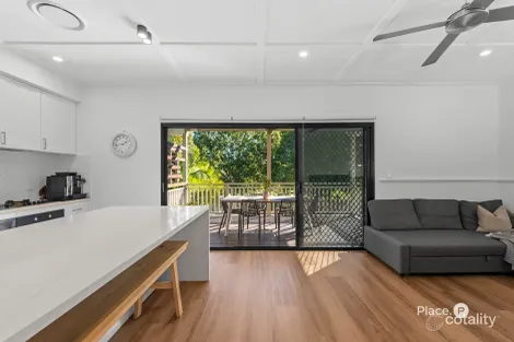 Property photo of 20 Bennetts Road Camp Hill QLD 4152