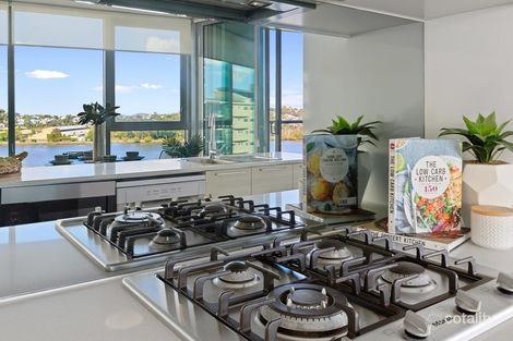 Property photo of 10707/8 Harbour Road Hamilton QLD 4007