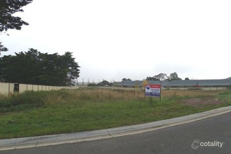 13 Powell Ave, Cardigan Village, VIC 3352