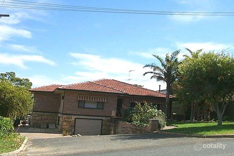 4 Rudge St, Willagee, WA 6156