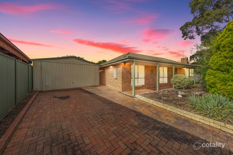 Property photo of 27 Strafford Avenue Cranbourne VIC 3977