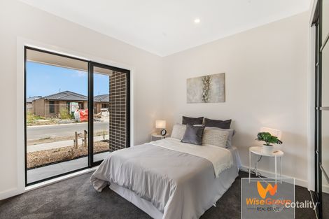 Property photo of 54 Verbena Boulevard Clyde VIC 3978