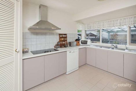 Property photo of 9 Buckingham Drive Rowville VIC 3178