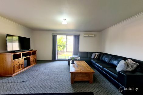 Property photo of 2/4 Moorabool Court Werribee VIC 3030