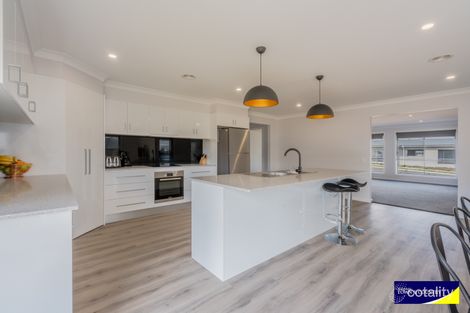 Property photo of 6 Peterson Drive Armidale NSW 2350