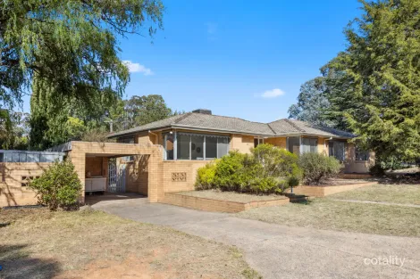 Property photo of 17 Morant Circuit Kambah ACT 2902