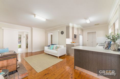 Property photo of 6 Selby Close Rankin Park NSW 2287