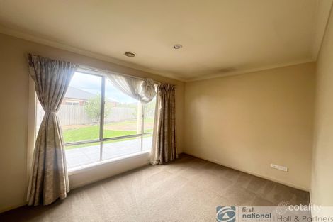 Property photo of 22 Camelia Way Pakenham VIC 3810
