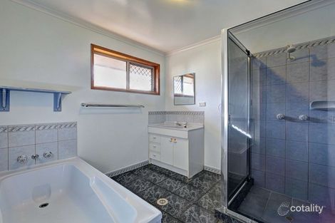 Property photo of 1 Finbay Avenue Avoca QLD 4670