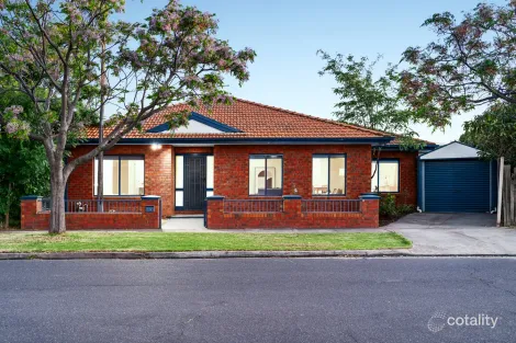Property photo of 1A Stenhouse Avenue Brooklyn VIC 3012